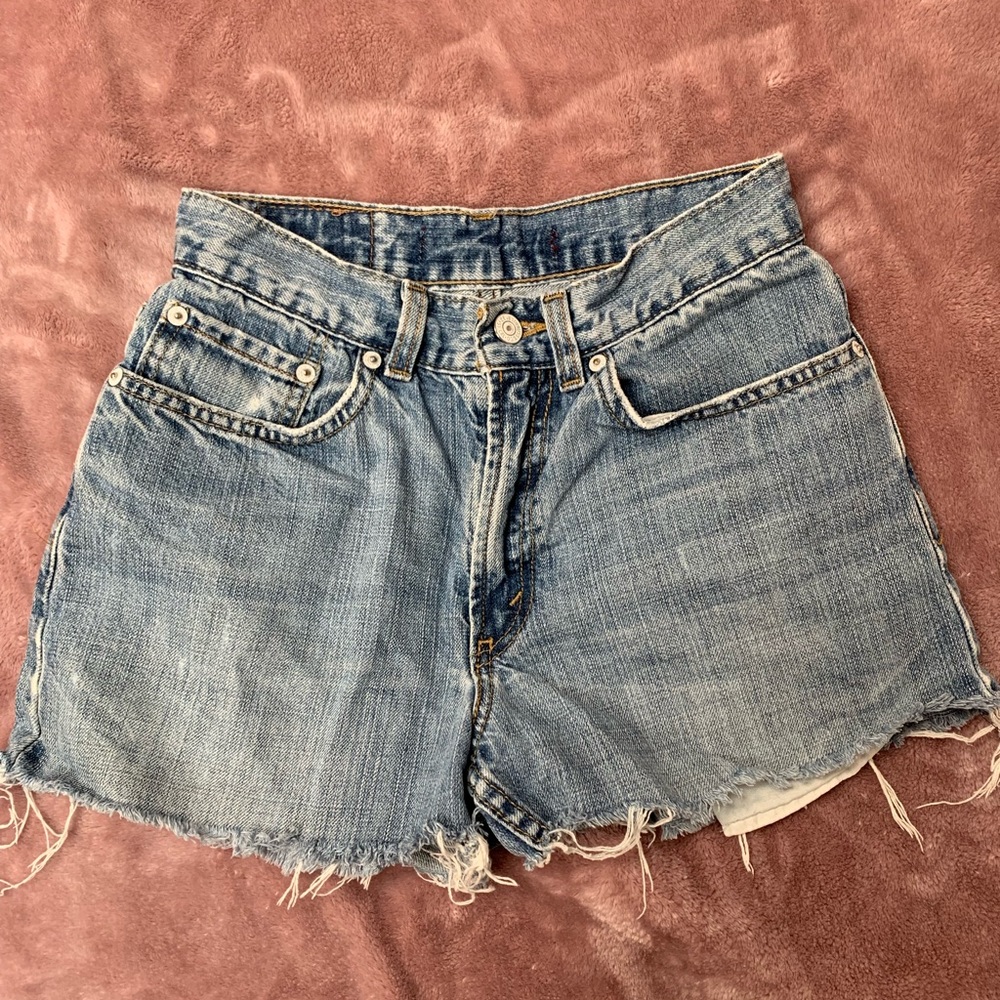 VINTAGE LEVIS SHORTS